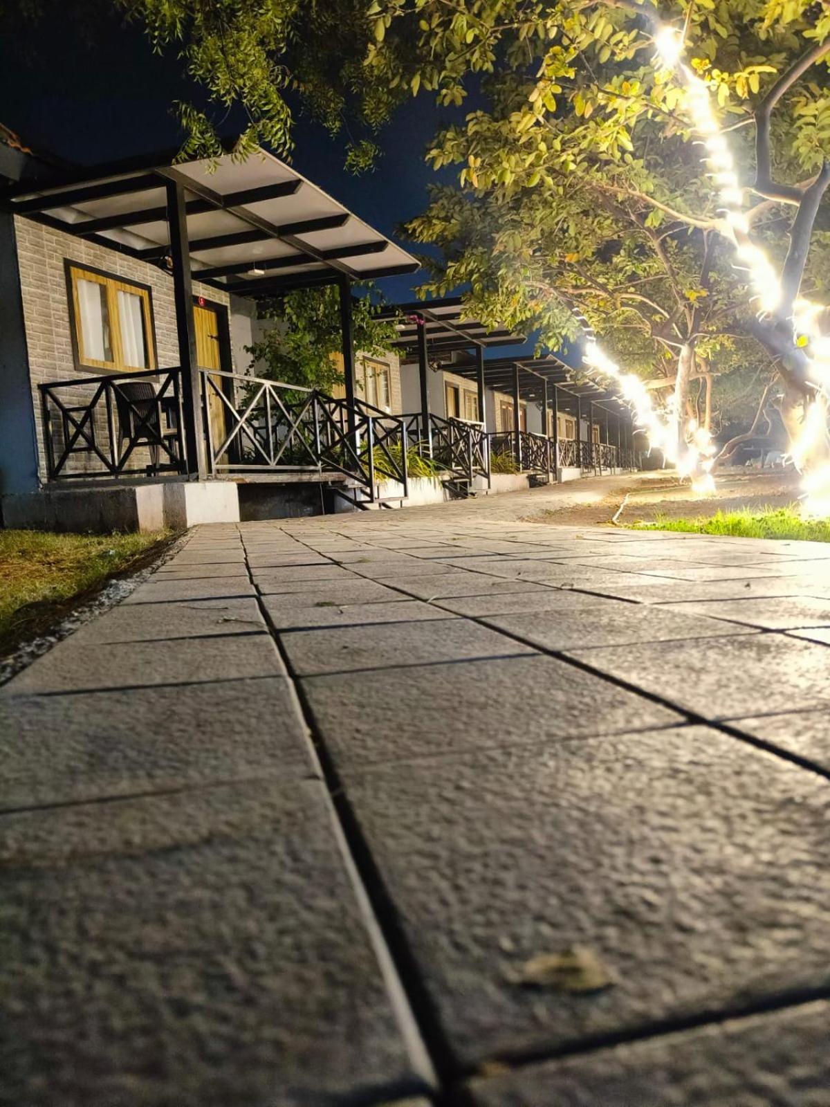 Agralam Cottages @Raghunandan Resort Насик Экстерьер фото